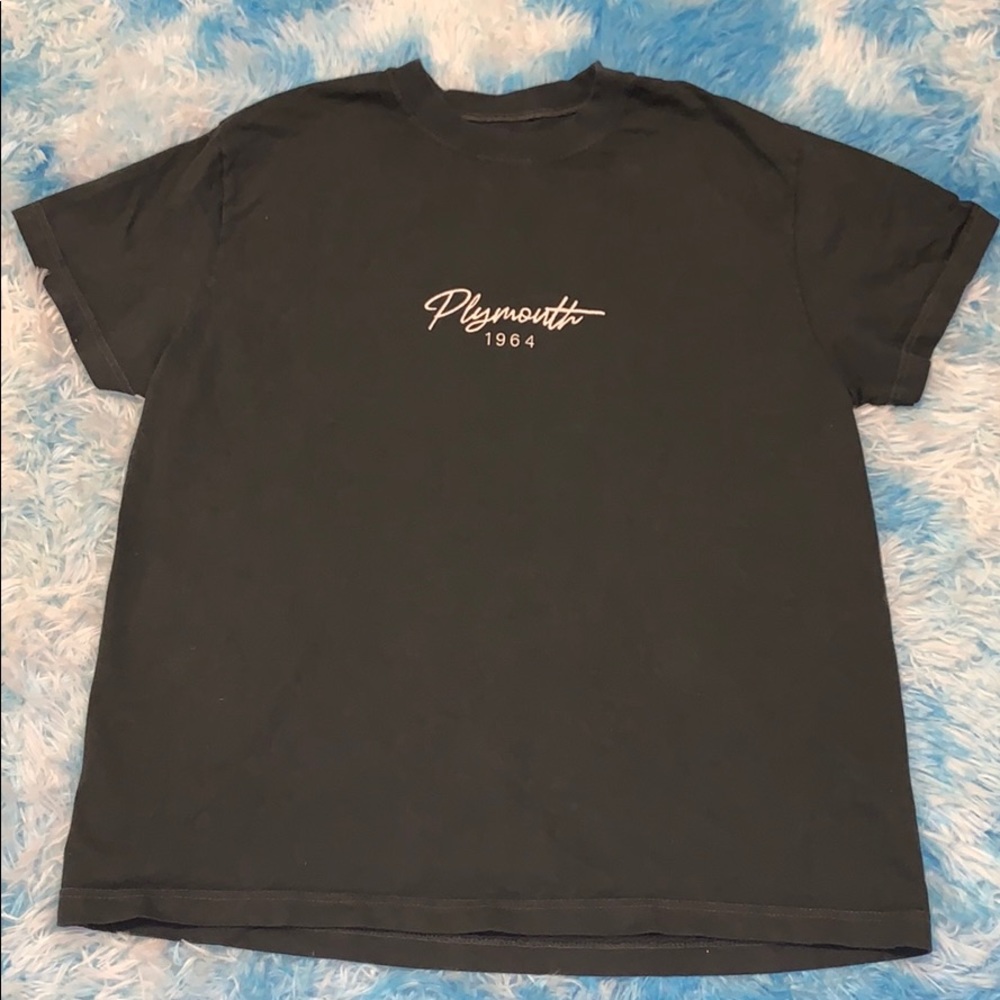 Brandy Melville Green Graphic Tee